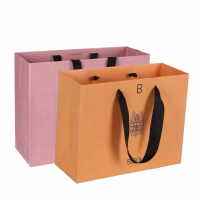 Custom made luxury jewelry paper shopping bag with rope handle